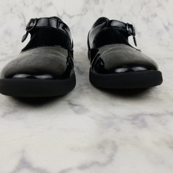 UGG Black Mary Jane buckle shoes lined size 6 - Picture 8 of 8